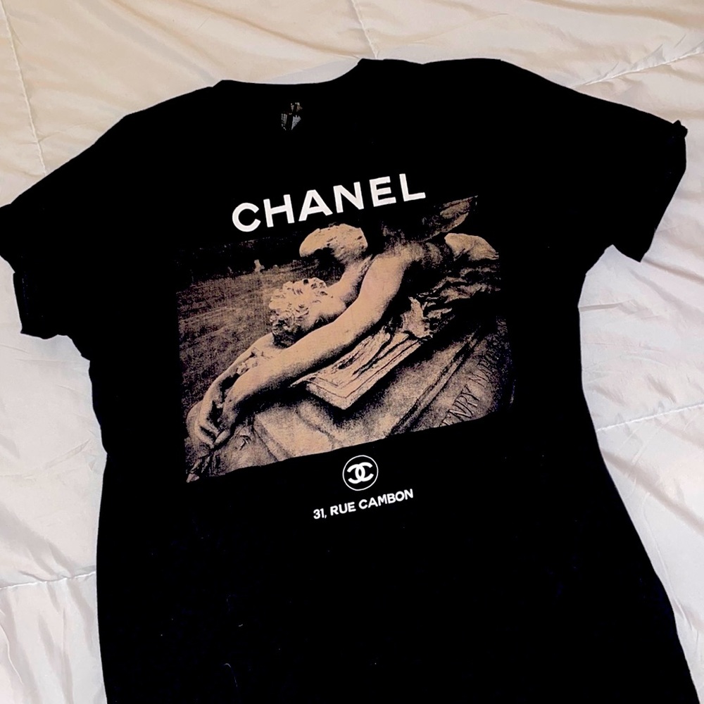 Black Chanel Graphic Tshirt